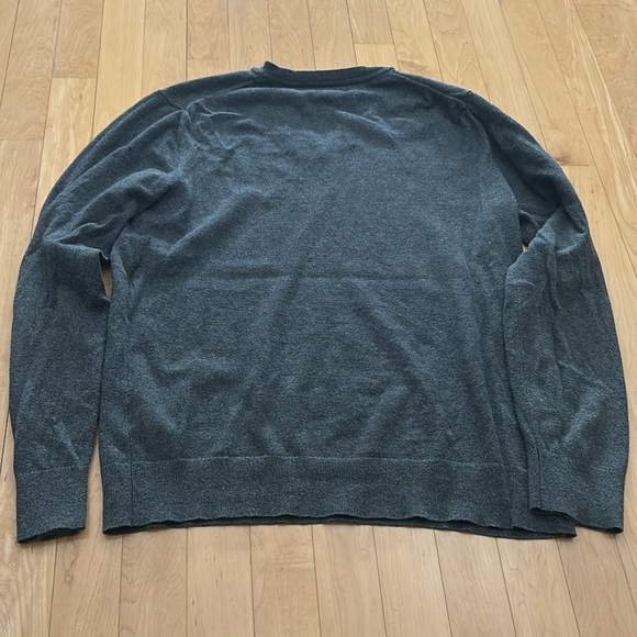 Banana Republic sweater - Picture 3 of 3